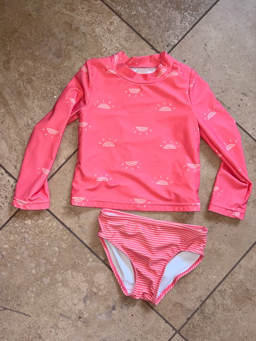 Carter’s Two-Piece Rashguard and Bottoms sz 3T